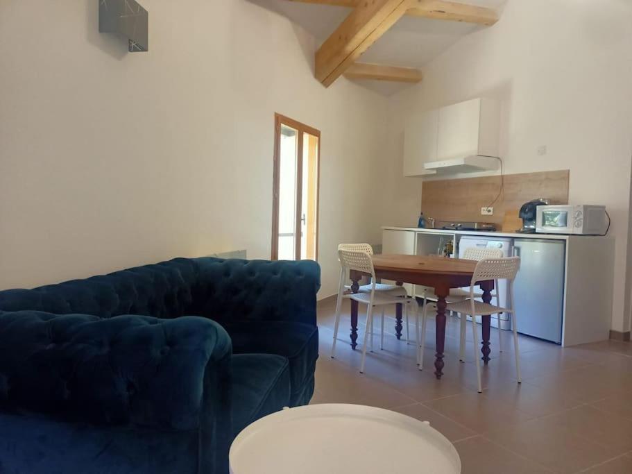 Le Clos Du Pin Thezan-les-Beziers Exteriér fotografie